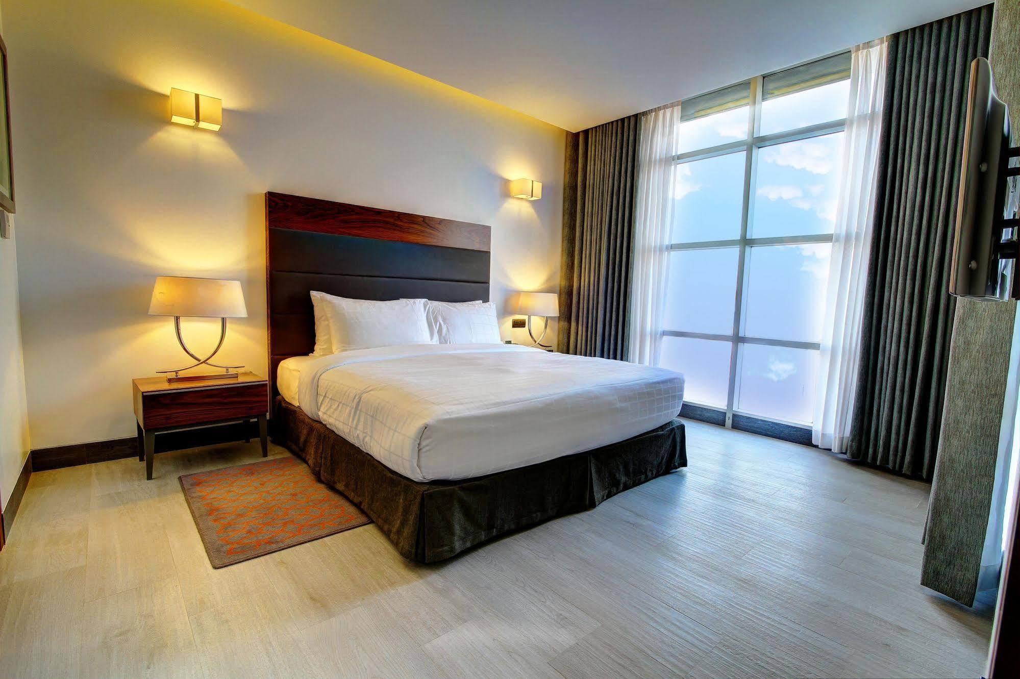 Space Hotel And Apartments Dhaka Zewnętrze zdjęcie